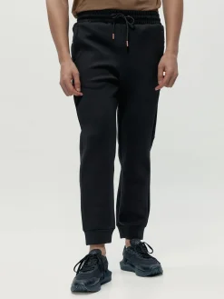 Born Living Yoga Jogger Lomond Lite Black>Hombre Pantalones · Joggers