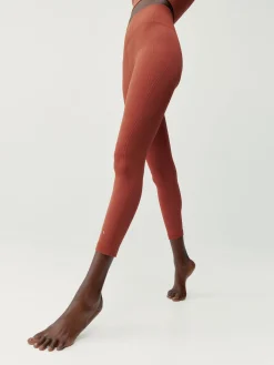 Born Living Yoga Legging Annapurna Marsala>Mujer Leggings