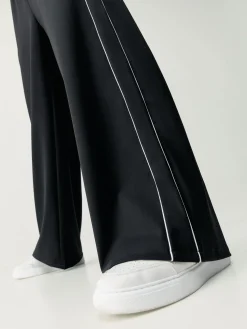 Born Living Yoga Pants Urban Black><noscript><img width=
