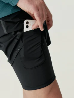 Born Living Yoga Short Kuban Black/Black>Hombre Pantalones Cortos