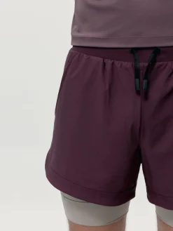 Born Living Yoga Short Mashu Dark Cherry/Grain><noscript><img width=