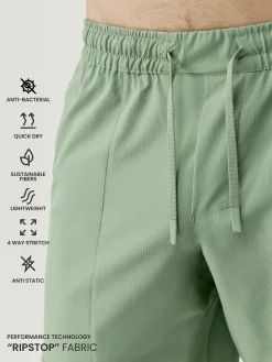 Born Living Yoga Short Rhein Green Dry><noscript><img width=