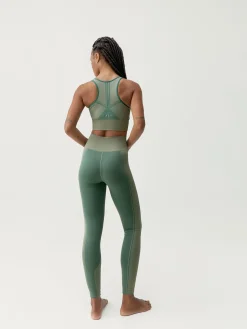 Born Living Yoga Top Buddha Deep Green/Grain><noscript><img width=