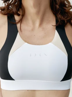 Born Living Yoga Top Darana Black/White/Beige><noscript><img width=