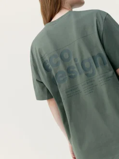 Born Living Yoga T-Shirt Veneta Hunter><noscript><img width=