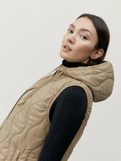 Born Living Yoga Vest Tessa Stick><noscript><img width=